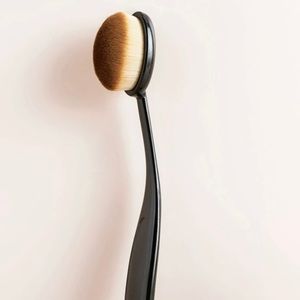 New Sasha o foundation brush